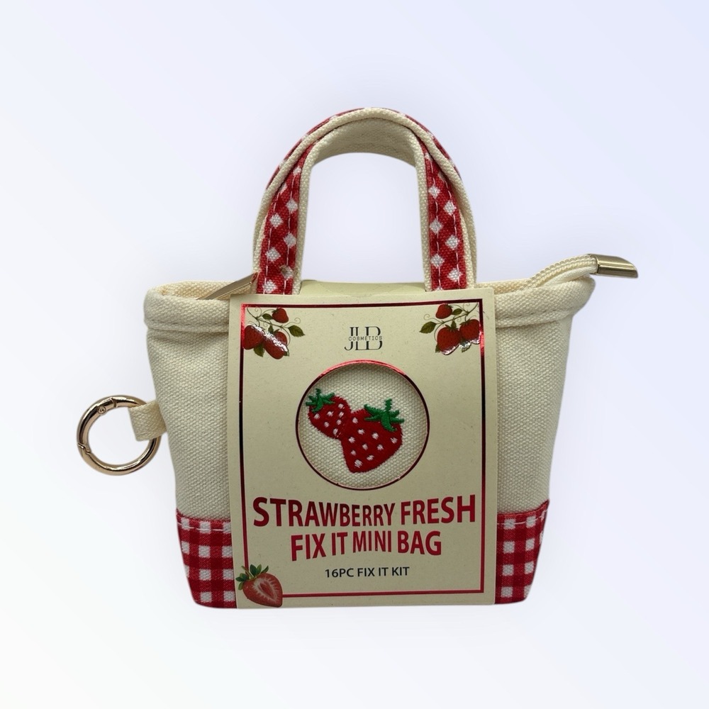 STRAWBERRY FRESH FIX IT MINI BAG BEAUTY KIT NEW!!